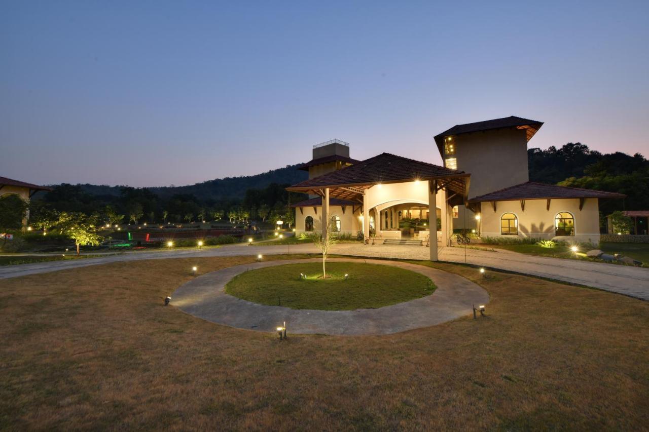 Bhanu The Fern Forest Resort & Spa, Jambughoda 外观 照片