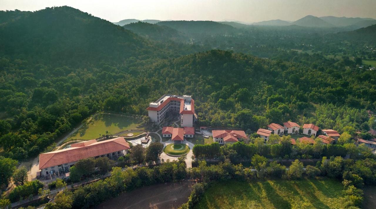 Bhanu The Fern Forest Resort & Spa, Jambughoda 外观 照片